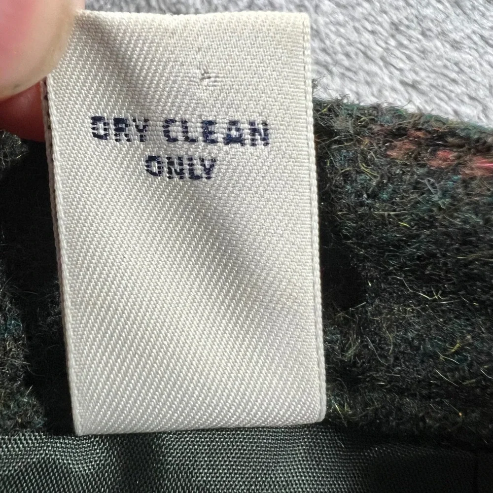 Unbranded wool blend